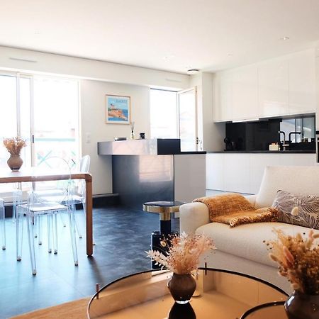 Magnifique Appartement, En Hyper Centre, Avec Terrasse Et Place De Parking Біарріц Екстер'єр фото