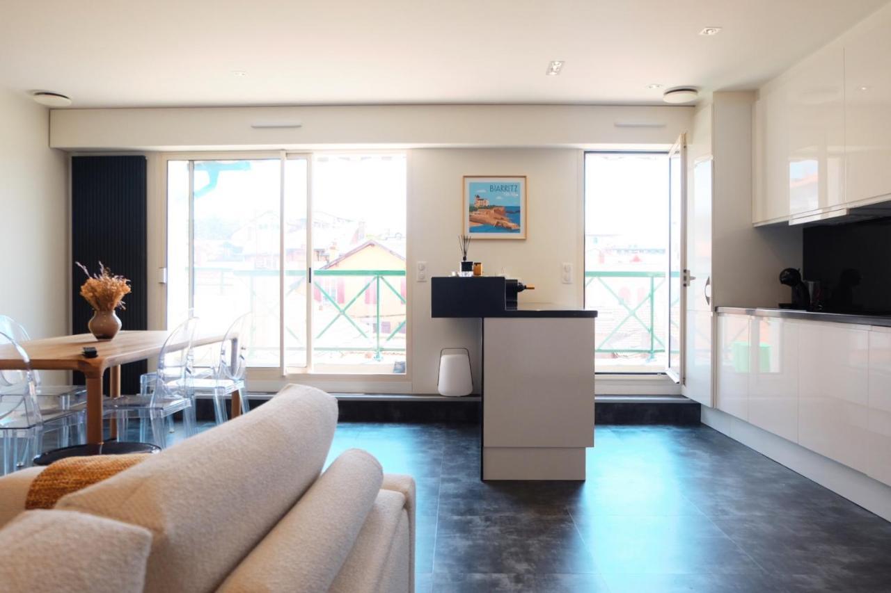 Magnifique Appartement, En Hyper Centre, Avec Terrasse Et Place De Parking Біарріц Екстер'єр фото