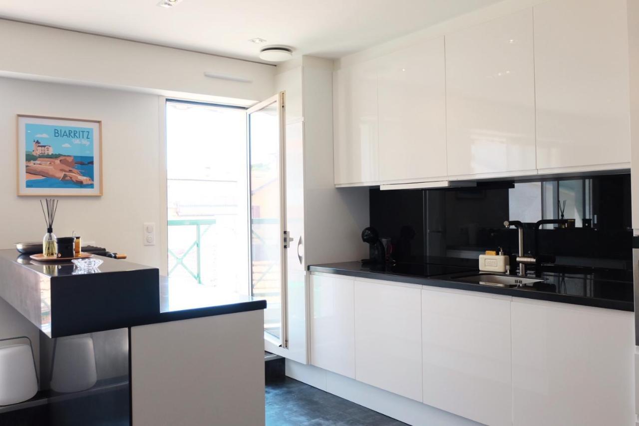 Magnifique Appartement, En Hyper Centre, Avec Terrasse Et Place De Parking Біарріц Екстер'єр фото